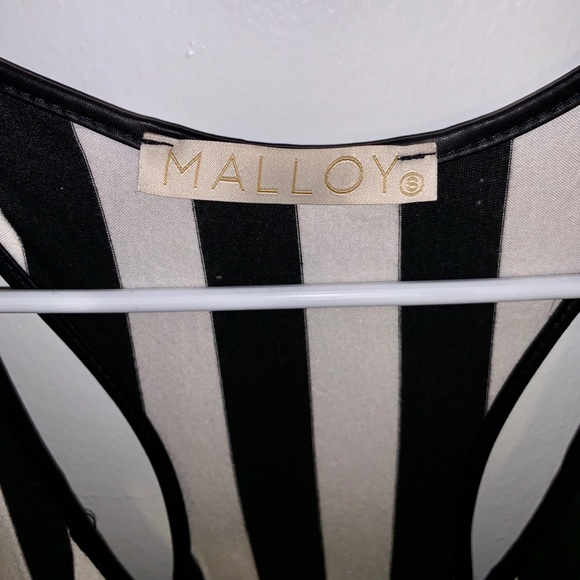 Black and White Maxi Dress - Picture 3 of 3